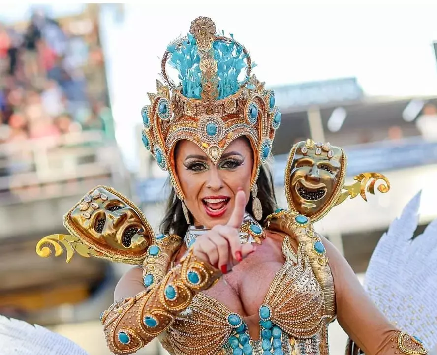 Tatiana Breia irá ao quarto desfile como musa da União da Ilha em 2026